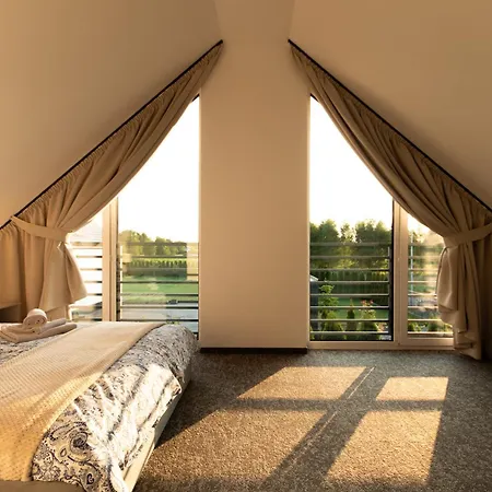 Semesterbostad Caloroczne Pogodna Fala, *