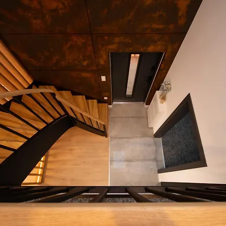 Caloroczne Pogodna Fala, Vakantiehuis